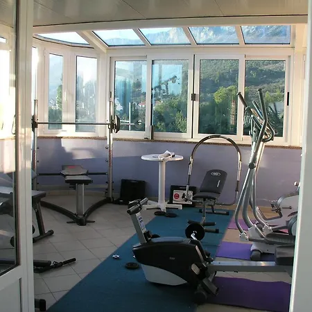 Pecic Ξενοδοχείο 4*