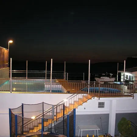 Ξενοδοχείο Pecic 4*