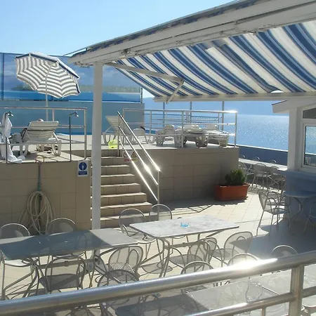 Ξενοδοχείο Pecic 4*