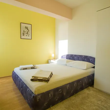 Pecic Gradac (Split-Dalmatia)