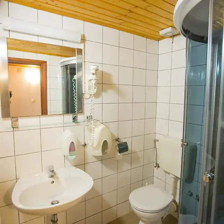 Hotel Pecic Gradac (Split-Dalmatia)