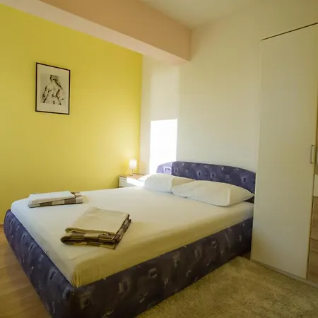 Hotel Pecic Gradac (Split-Dalmatia)