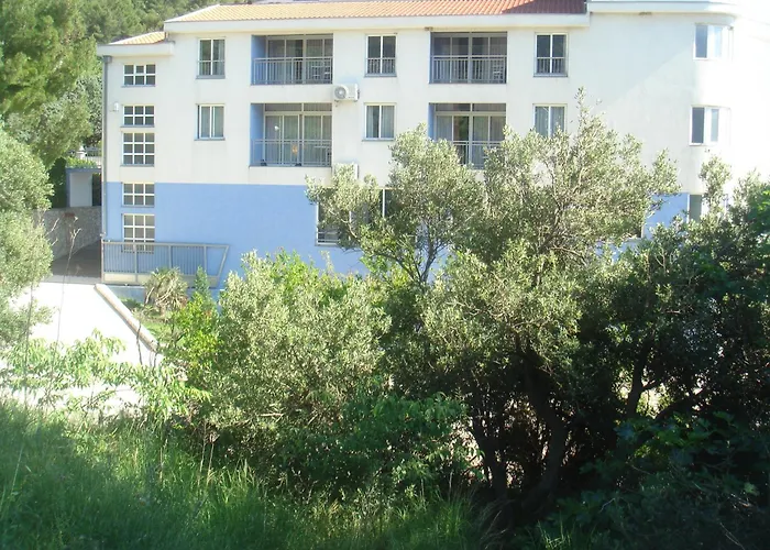 Hotel Pecic Gradac (Split-Dalmatia)